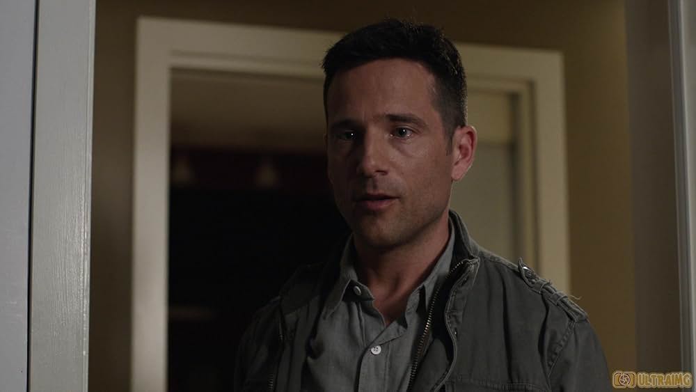 リフト・ミー・アップ 悲しみを乗り越えての画像