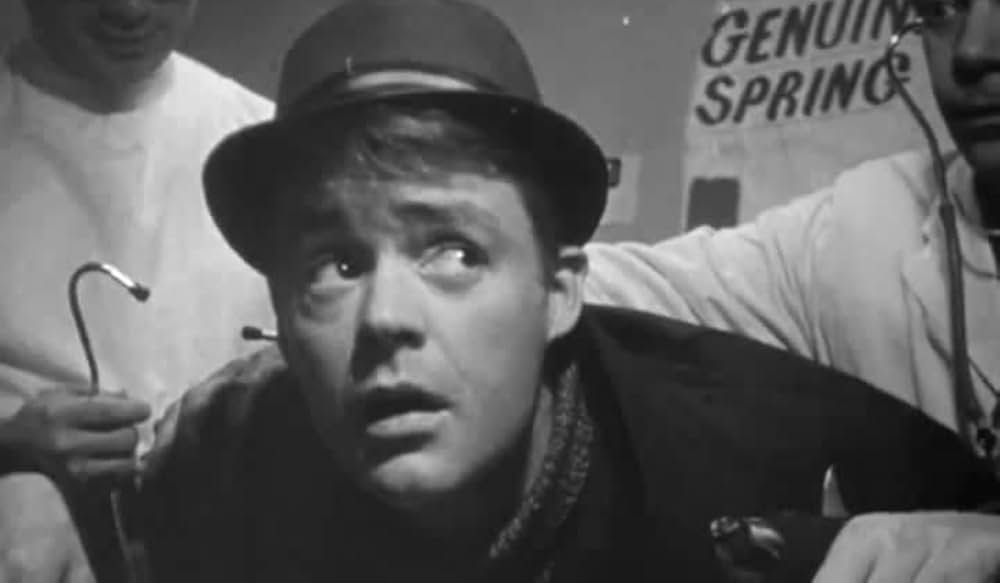 Chafed Elbows（原題）の画像