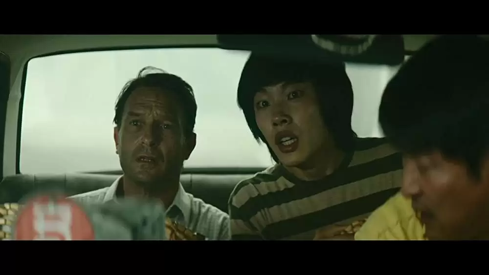 「タクシー運転⼿ 〜約束は海を越えて〜」トーマス・クレッチマン & ソン・ガンホ & リュ・ジュンヨルの画像