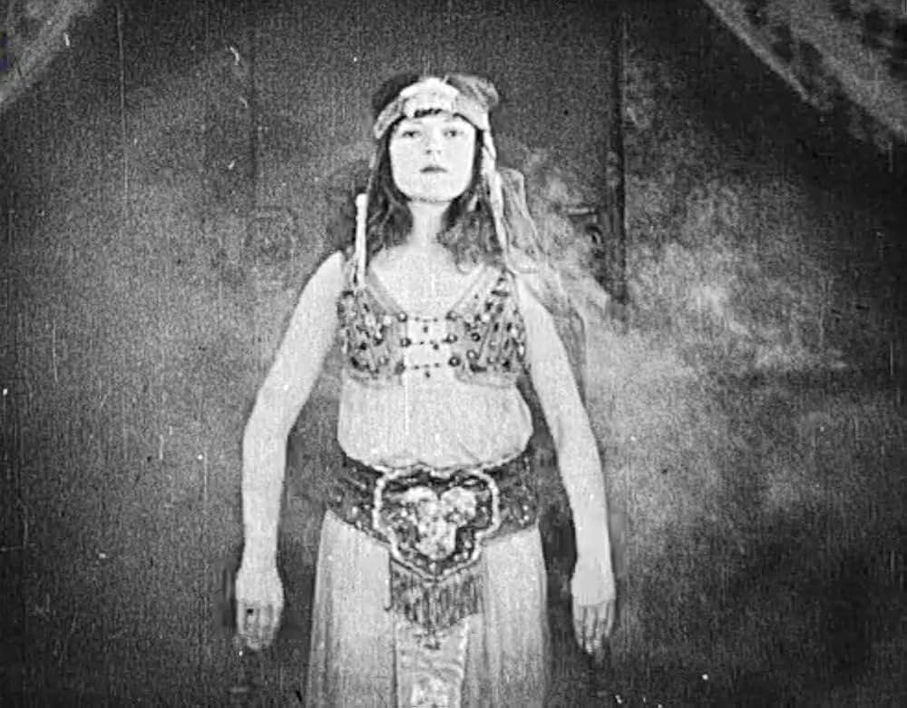 デブの舞台裏の画像