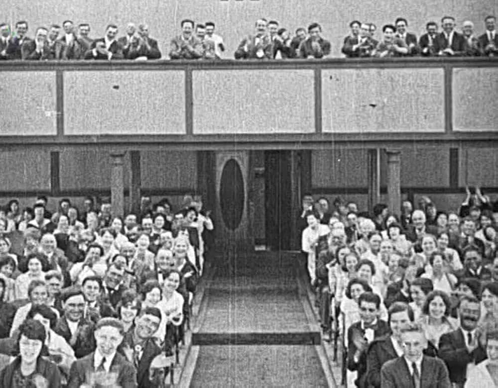 デブの舞台裏の画像