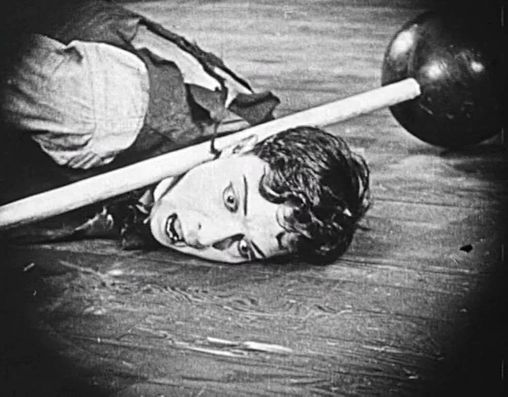 デブの舞台裏の画像