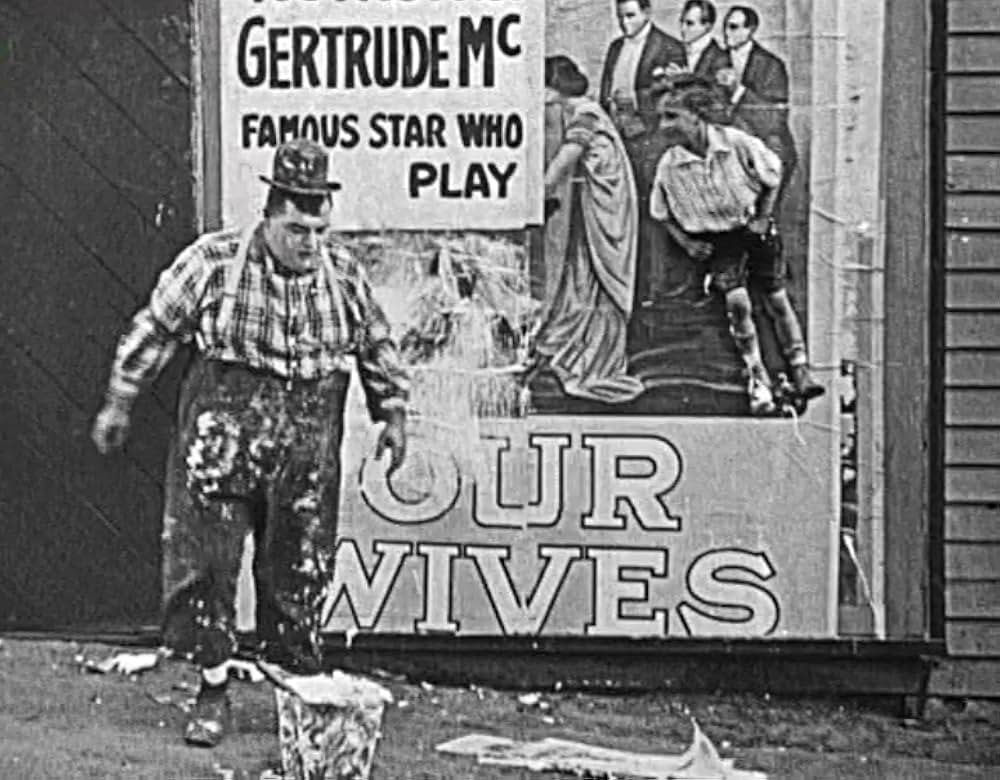 デブの舞台裏の画像