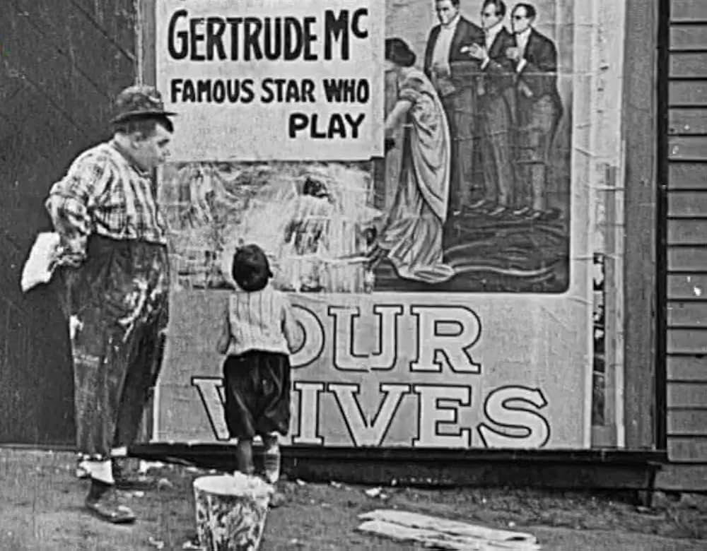 デブの舞台裏の画像