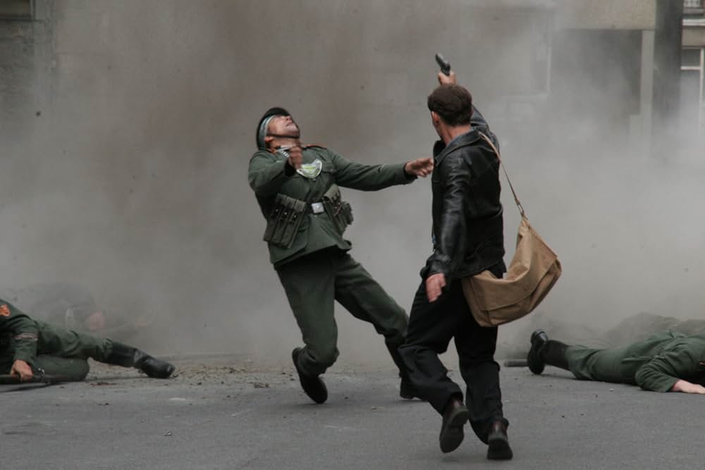 The Army of Crime（英題）の写真