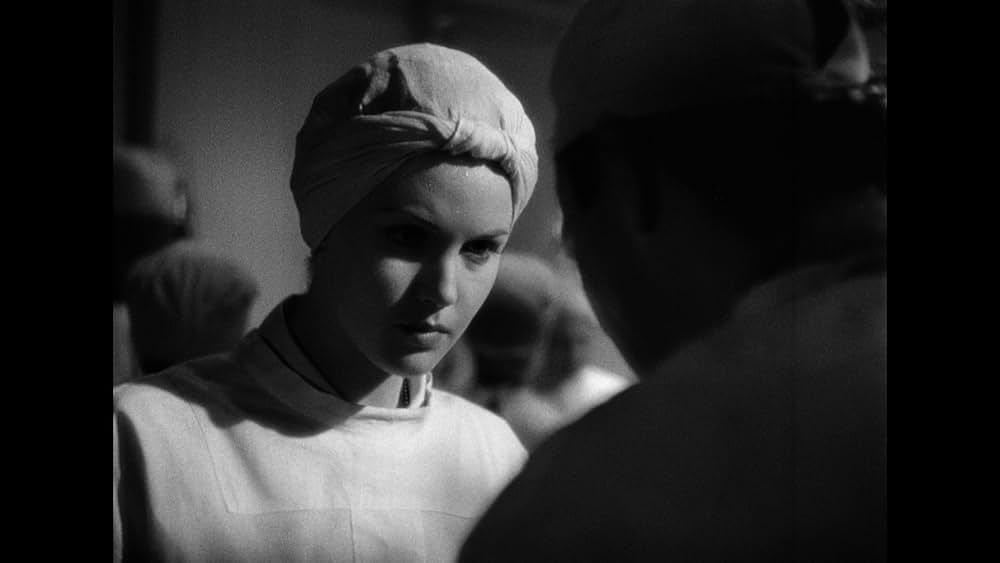 戦場の天使の画像