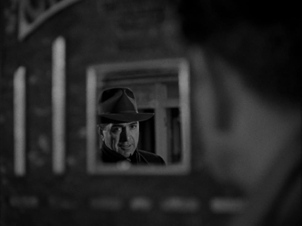 The Whistler（原題）の画像