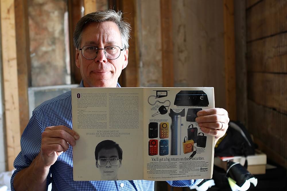 ボブ・ラザー: エリア51と空飛ぶ円盤の画像