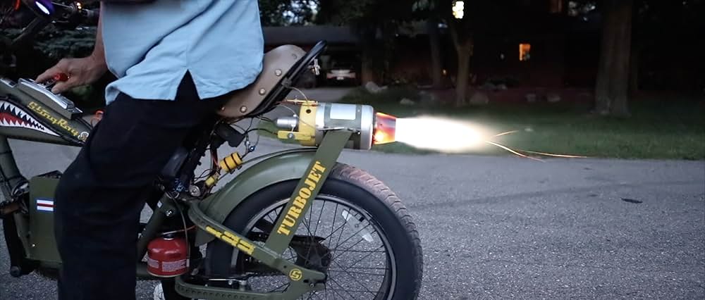 ボブ・ラザー: エリア51と空飛ぶ円盤の画像