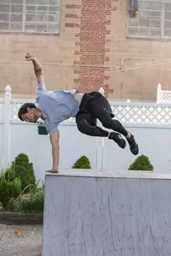 「アンリミテッド」テイラー・ロートナーの画像