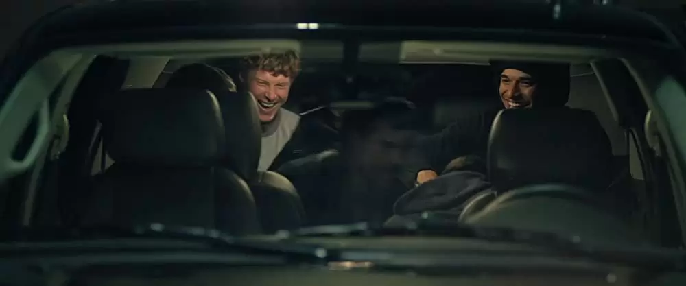 「アンリミテッド」の画像