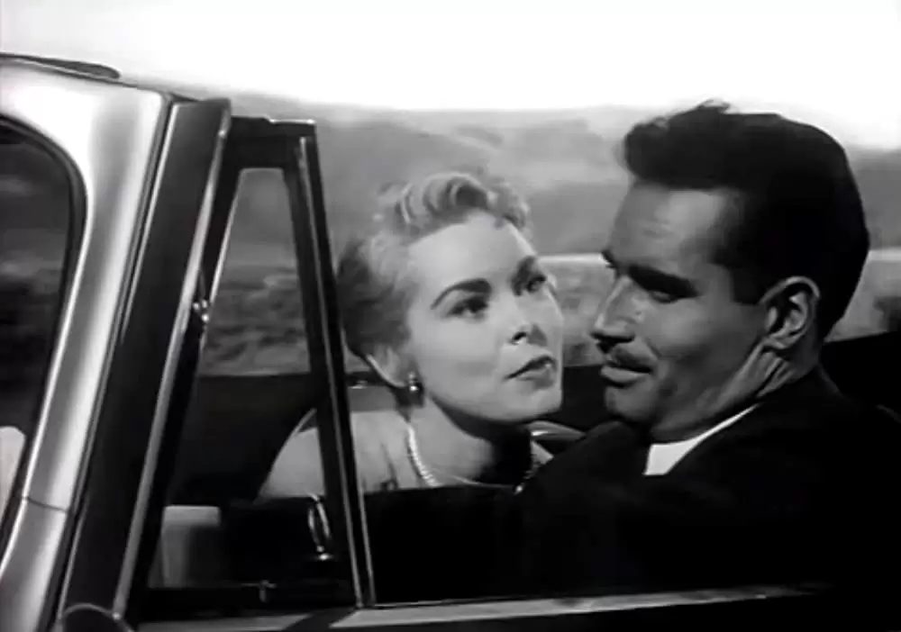 「黒い罠」チャールトン・ヘストン & ジャネット・リーの画像