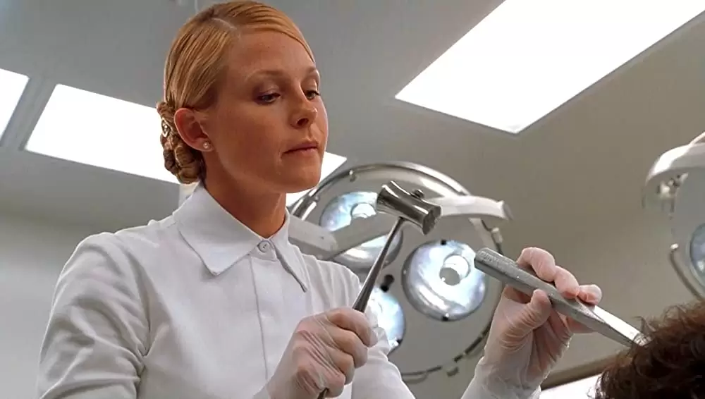 「デュース・ビガロウ、激安ジゴロ！?」アリヤ・バレイキスの画像