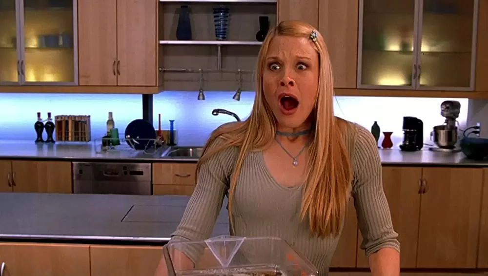 「デュース・ビガロウ、激安ジゴロ！?」アリヤ・バレイキスの画像