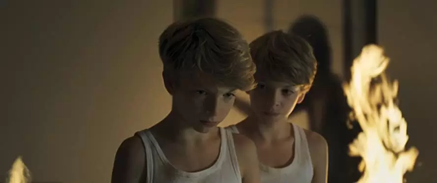 「グッドナイト・マミー」Elias Schwarz & Lukas Schwarzの画像