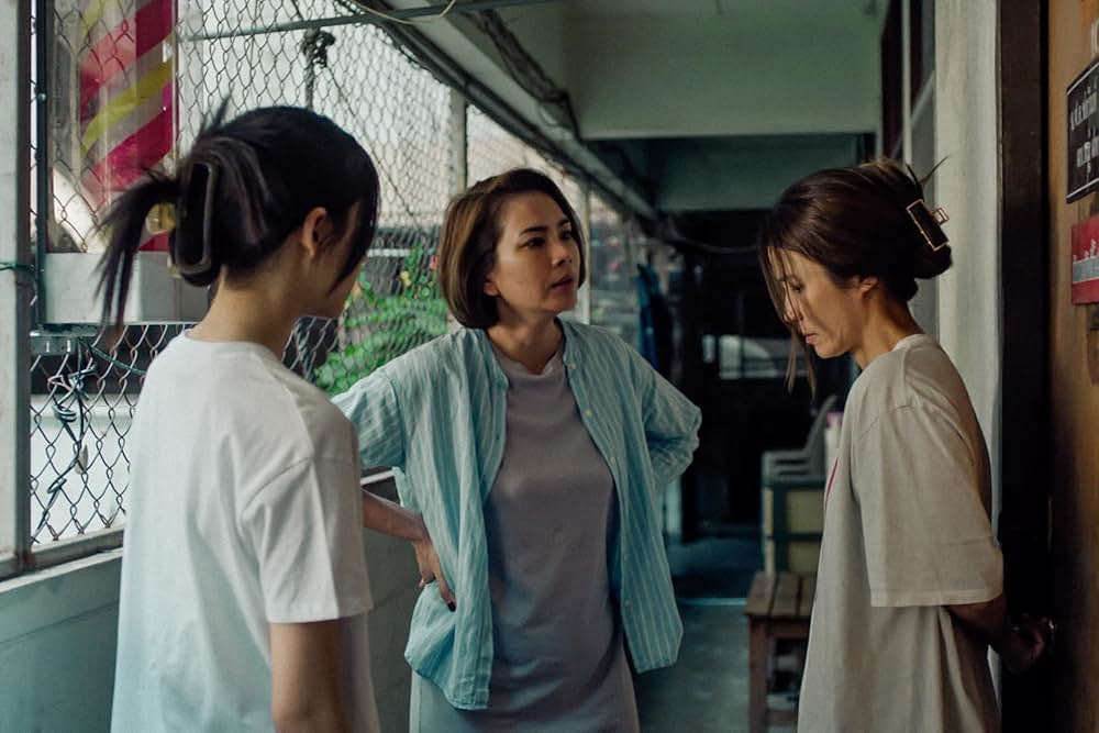 団地少女の画像