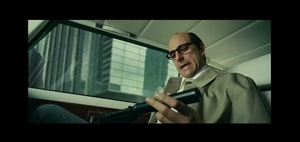 「リボルバー」マーク・ストロングの画像