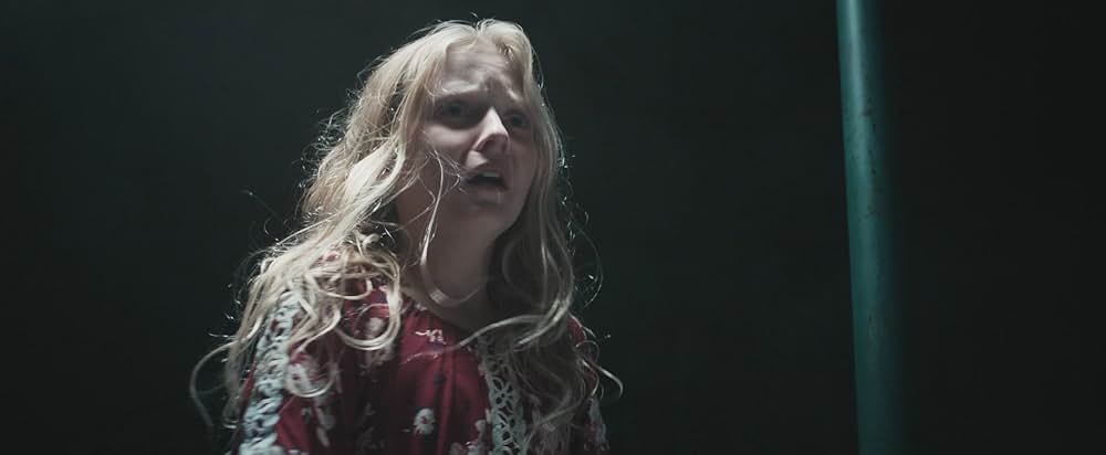 Bloody Hell（原題）の画像