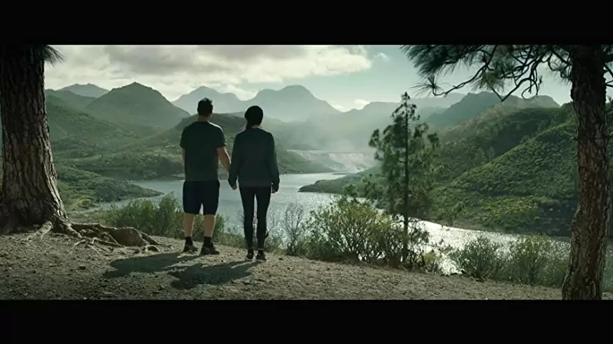 「タイタン」サム・ワーシントン & テイラー・シリングの画像