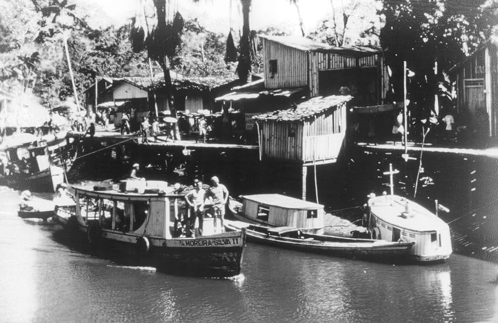 アット・プレイ・イン・ザ・フィールズ・オブ・ザ・ロードの画像