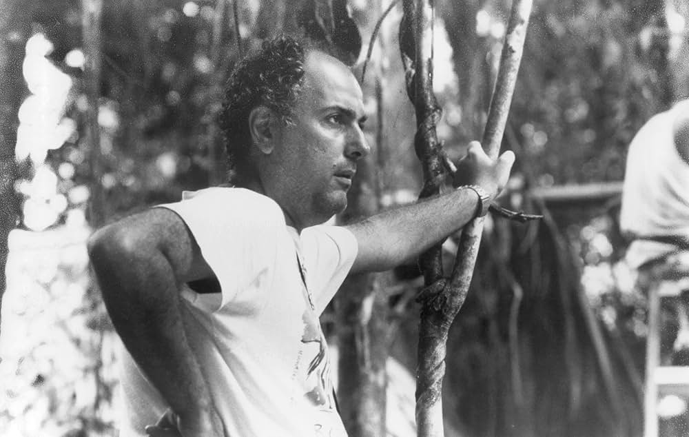 アット・プレイ・イン・ザ・フィールズ・オブ・ザ・ロードの画像