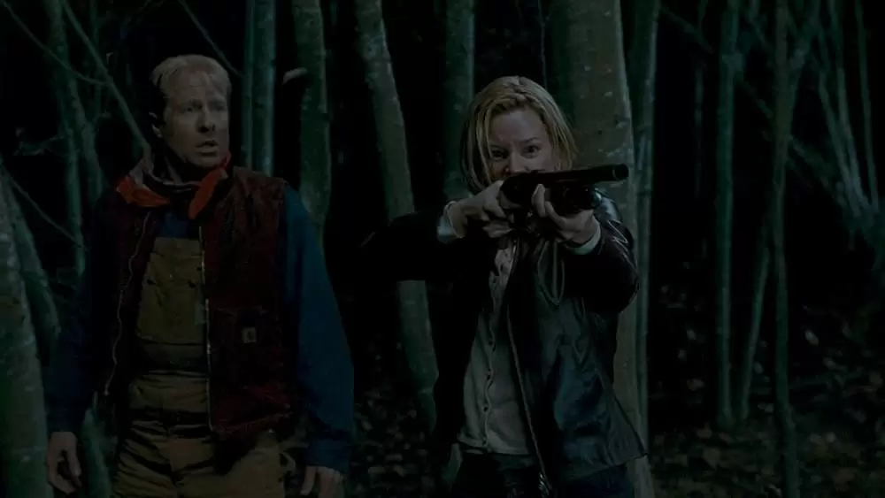 「スリザー」グレッグ・ヘンリー & エリザベス・バンクスの画像