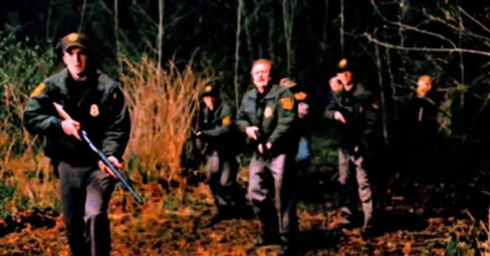 「スリザー」グレッグ・ヘンリー & エリザベス・バンクス & Jennifer Copping & ネイサン・フィリオン & Tom Heaton & Dee Jay Jackson & Haig Sutherland & ドン・トンプソン & Ben Cottonの画像