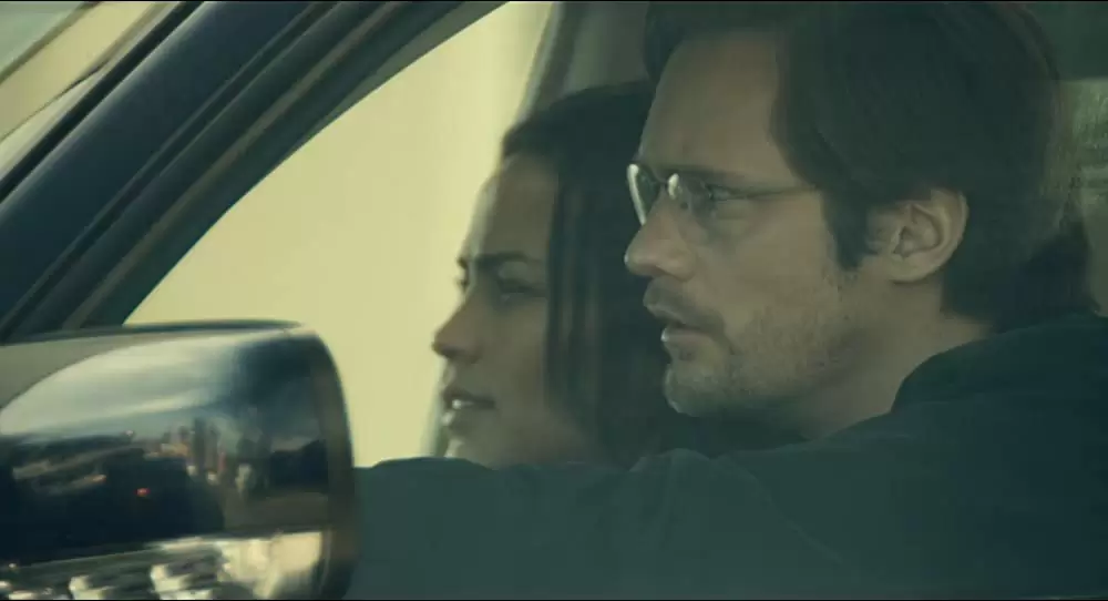 「ディス／コネクト」アレクサンダー・スカルスガルド & ポーラ・パットンの画像