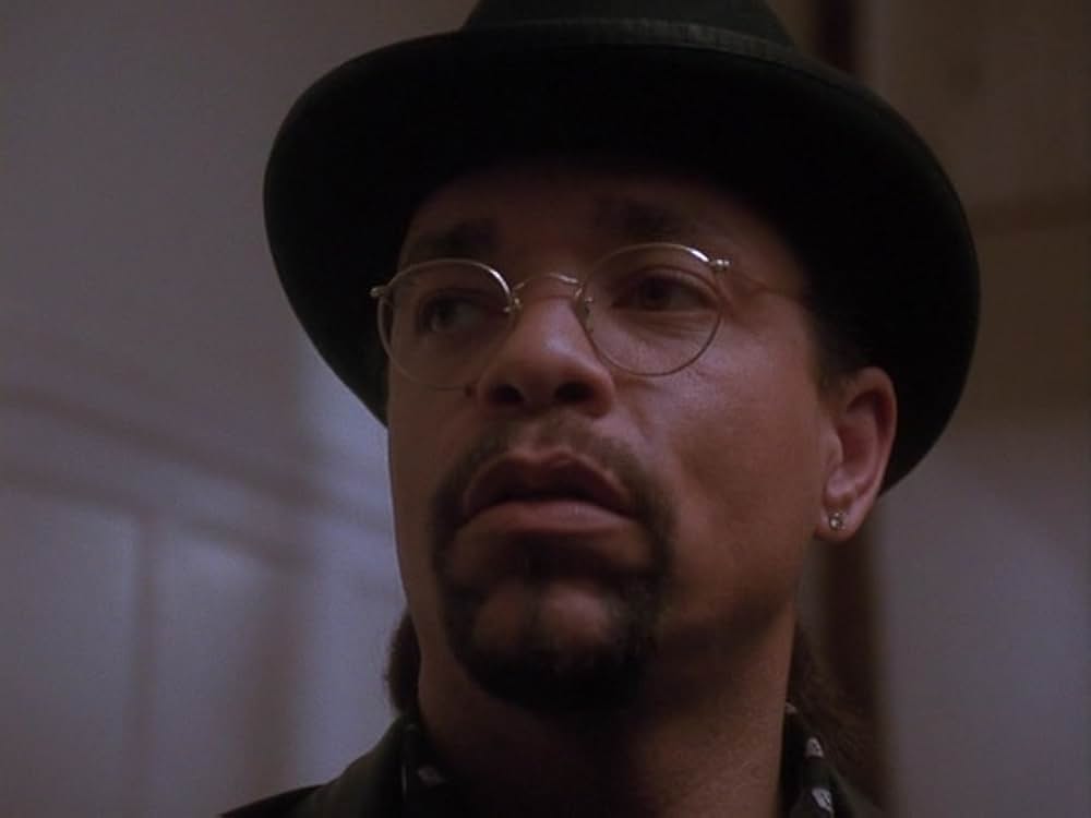 アリッサ・ミラノの堕落の園の画像