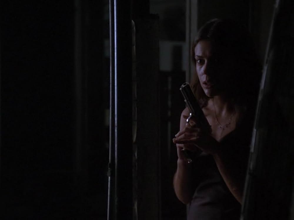 アリッサ・ミラノの堕落の園の画像