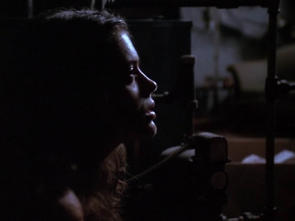 アリッサ・ミラノの堕落の園の画像