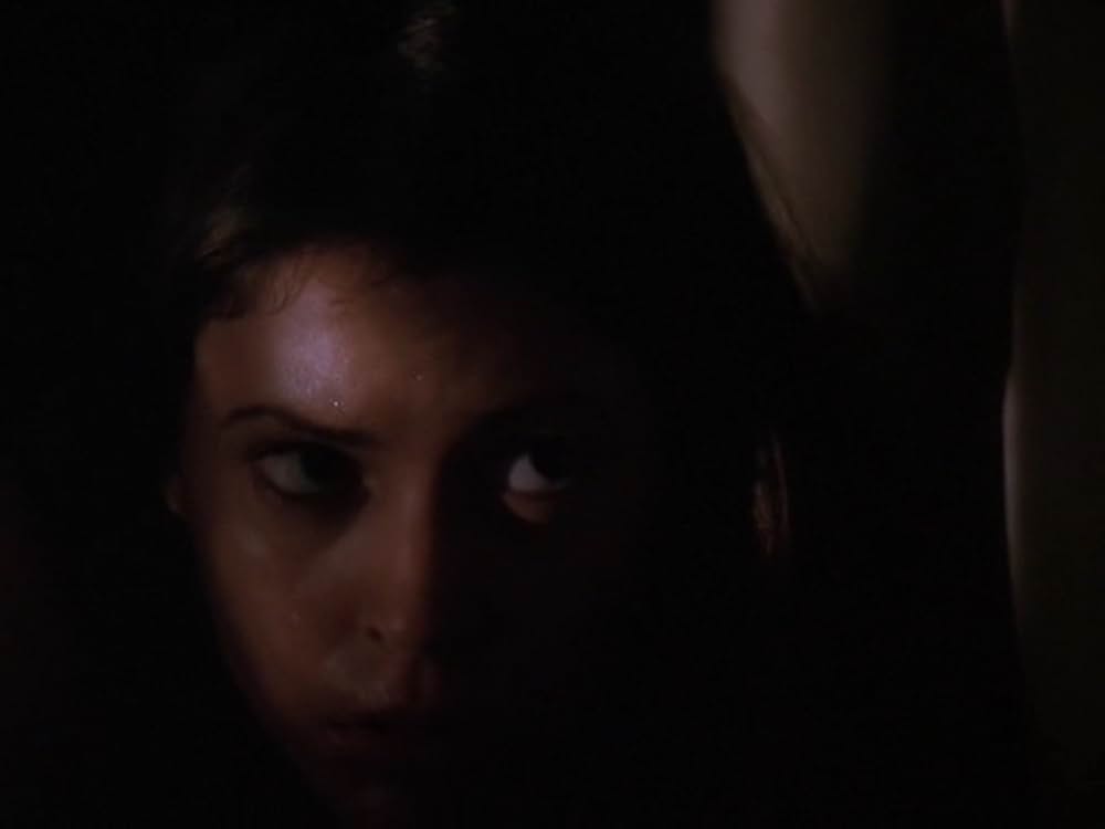 アリッサ・ミラノの堕落の園の画像