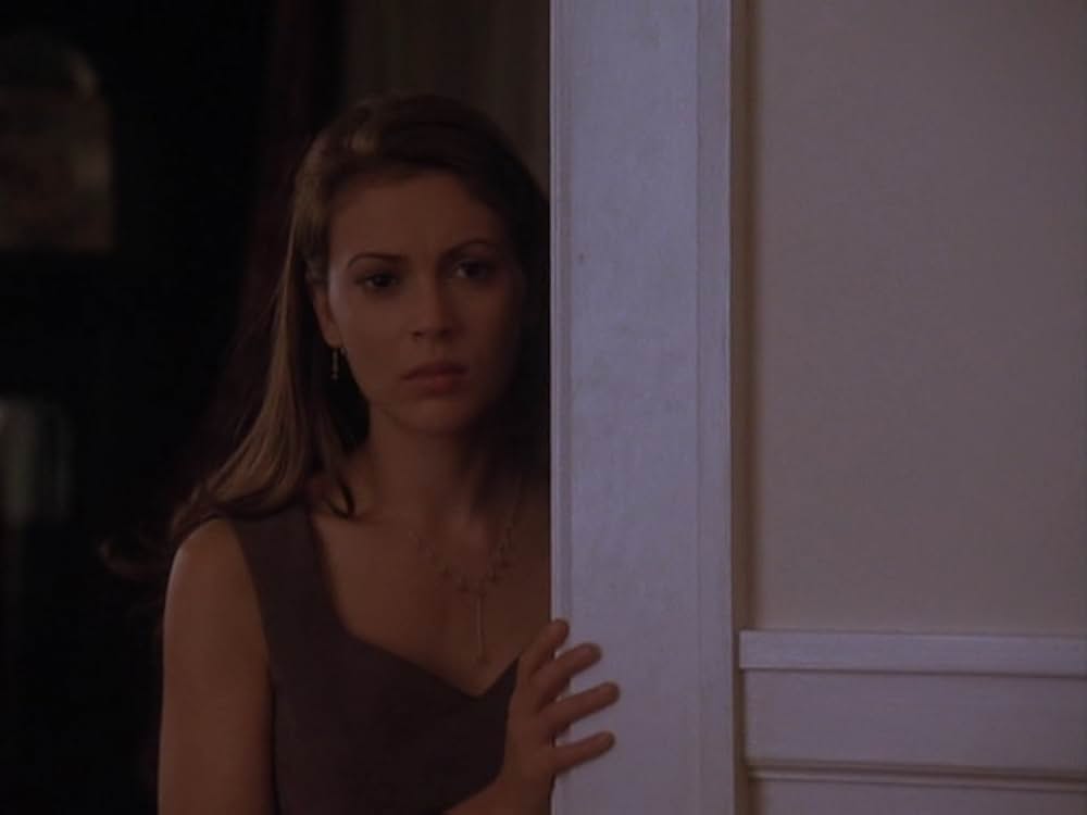 アリッサ・ミラノの堕落の園の画像