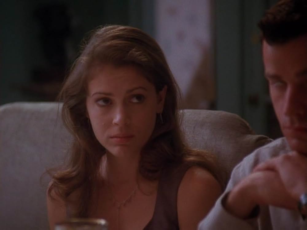 アリッサ・ミラノの堕落の園の画像