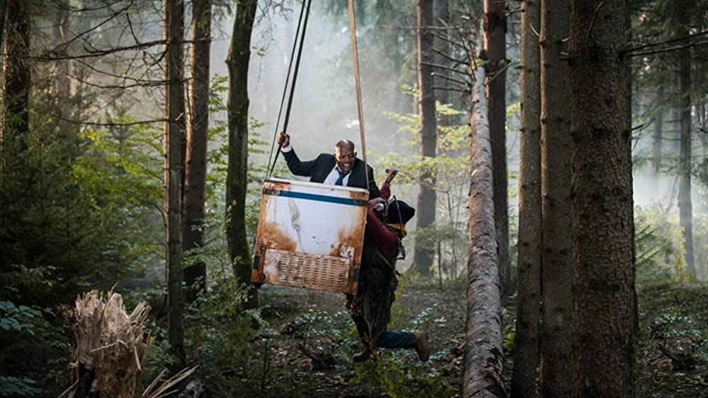 ビッグゲーム 大統領と少年ハンターの画像