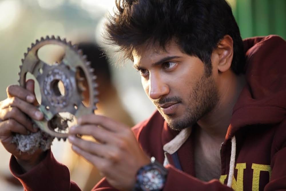 青い空、碧の海、真っ赤な大地の画像