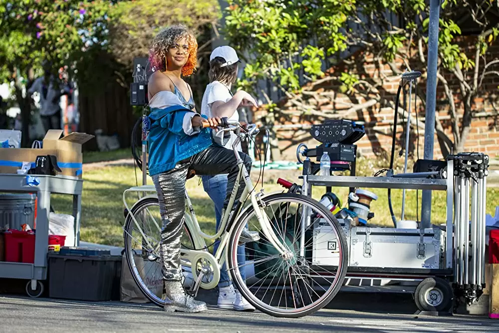 ホワイト・ボイスの画像