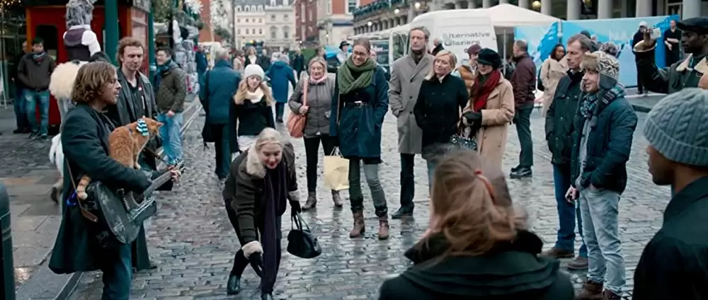 「ボブという名の猫 幸せのハイタッチ」ルーク・トレッダウェイの画像