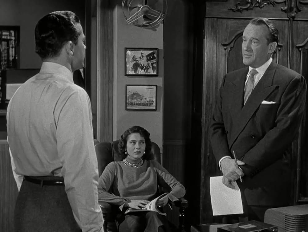 Assignment - Paris（原題）の画像