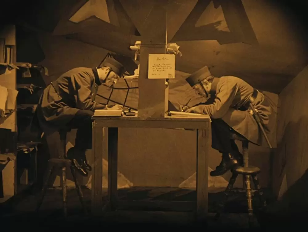 カリガリ博士の画像