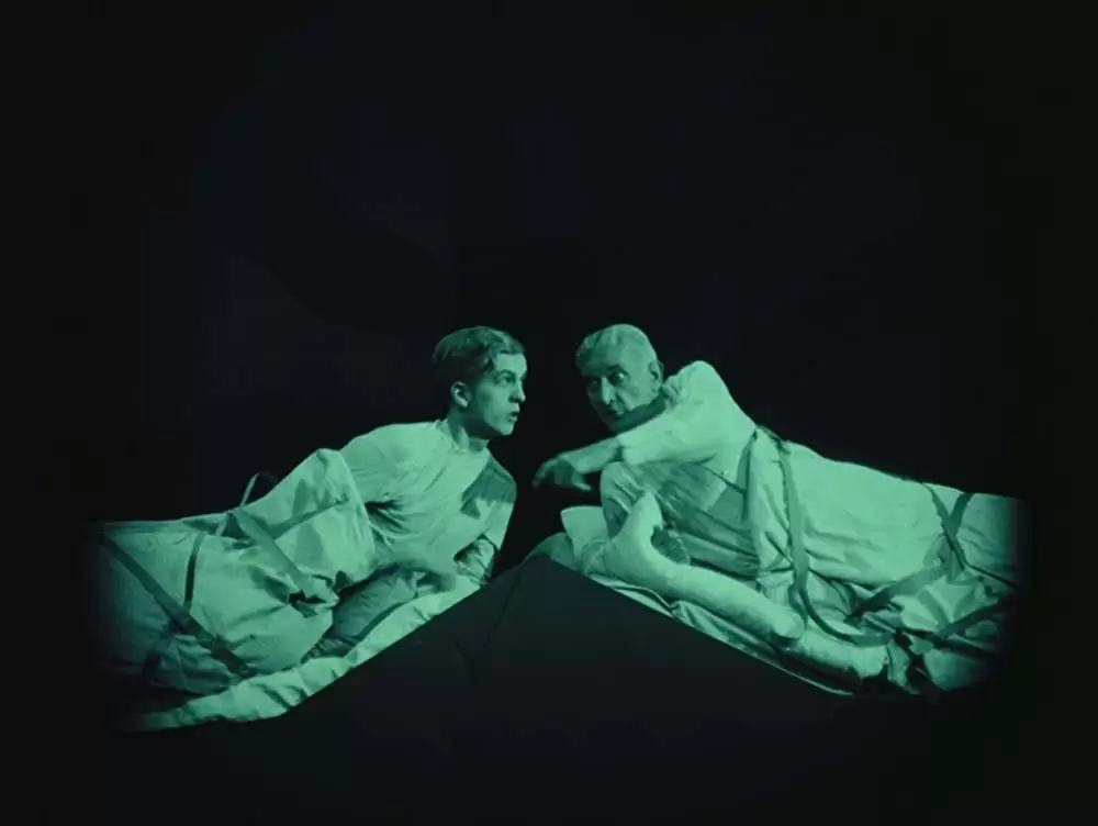 カリガリ博士の画像