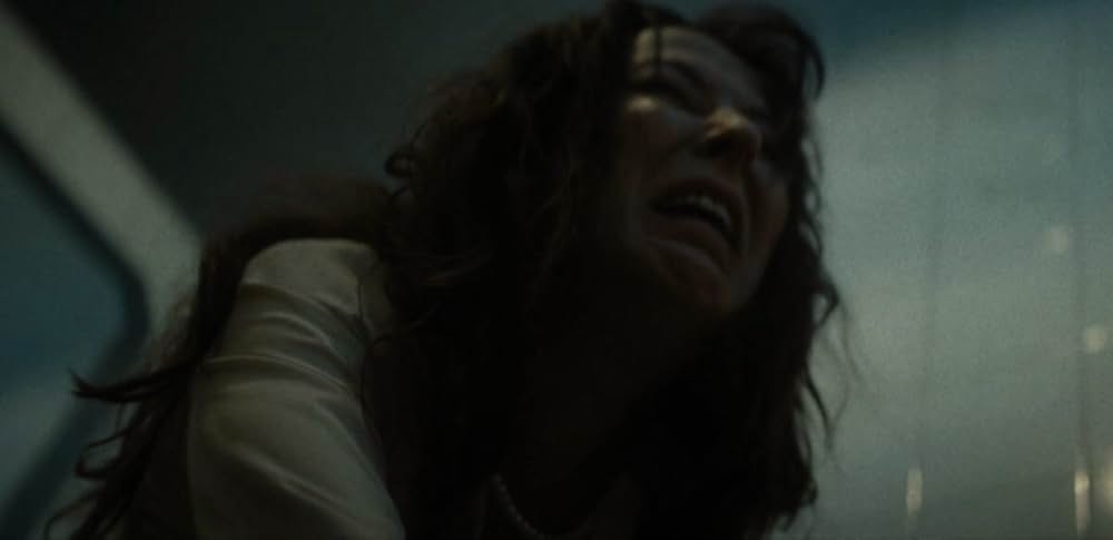 Housewife（原題）の画像