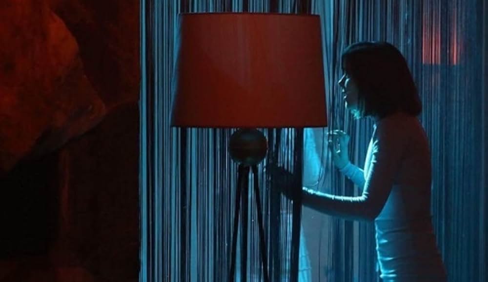 Housewife（原題）の画像