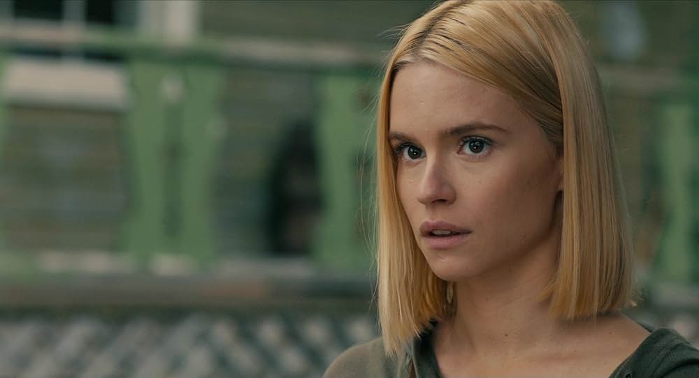 What Lies Below（原題）の画像