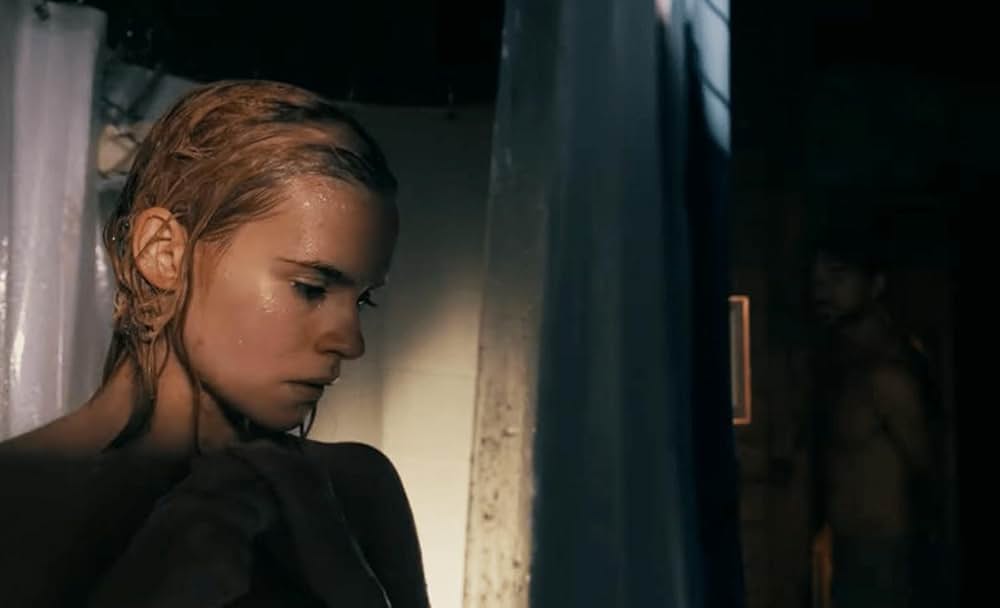 What Lies Below（原題）の画像