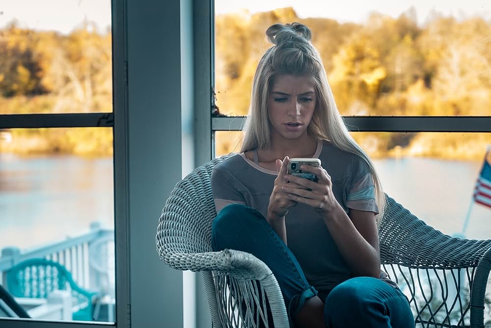 アクシデント すべてを失った女の画像