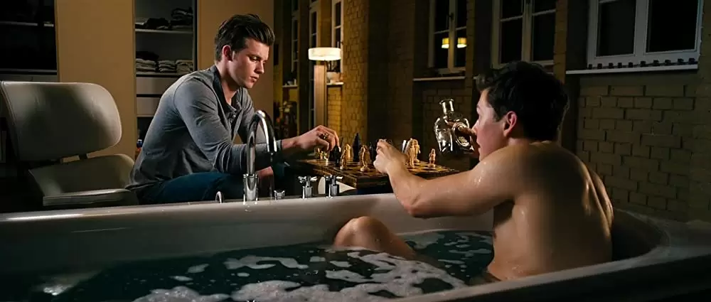 タイムトラベラーの系譜 サファイア・ブルーの画像