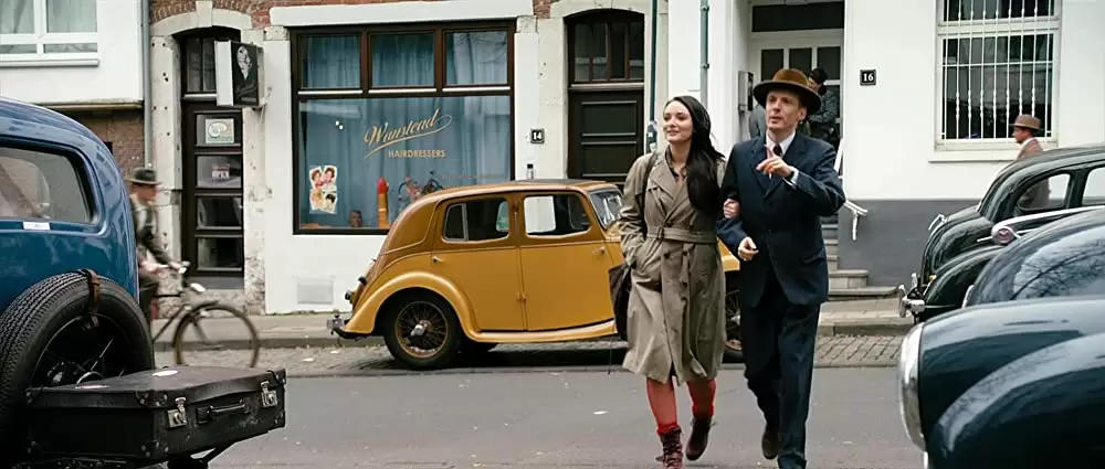 タイムトラベラーの系譜 サファイア・ブルーの画像