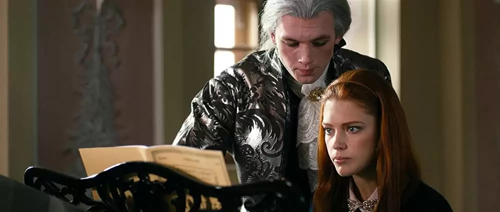 タイムトラベラーの系譜 サファイア・ブルーの画像