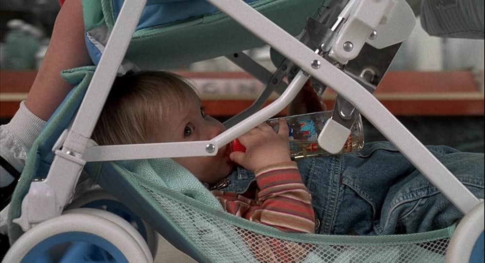 赤ちゃんのおでかけの画像